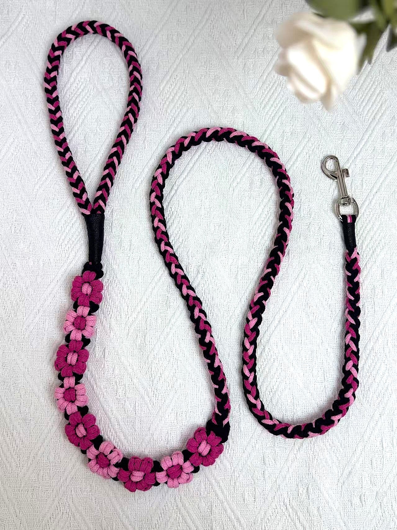 Black & Pink | 9-Flower Handwoven Decorative Dog Leash